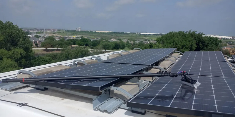 Solar Panel Cleaning in Dallas, Texas